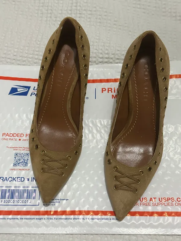 Coach varick grommet perforated suede pointed toe tan pumps - Image 2
