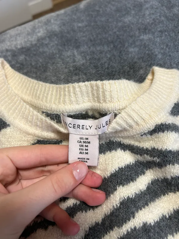 Sweater - Image 2