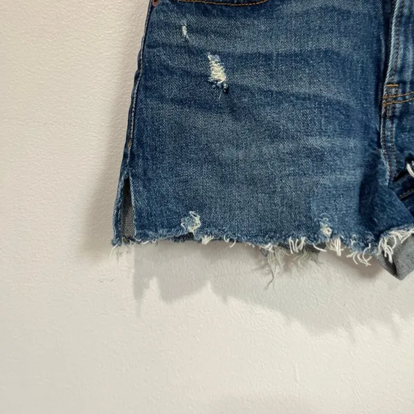 Abercrombie Mom Short‎ Mid Rise Curve Love Size 24 Distressed Denim Shorts - Image 3