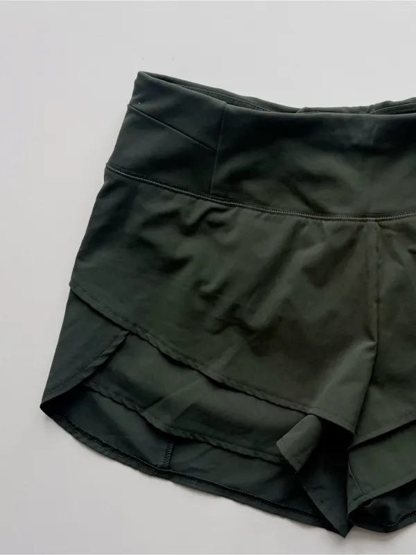CALIA Kick It Up Performance Shorts Size Medium Green - Image 2