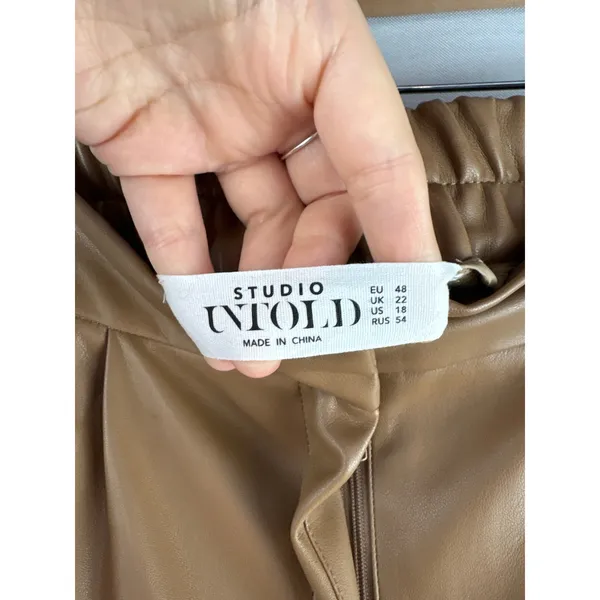 Women’s Studio Untold Size 18 Latte Brown Faux Leather Pants - Image 4
