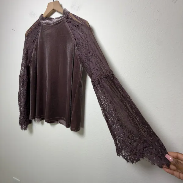 Very J Women Velour Lace Top Top Small Brown‎ Flare Western Boho Peasant - Image 4