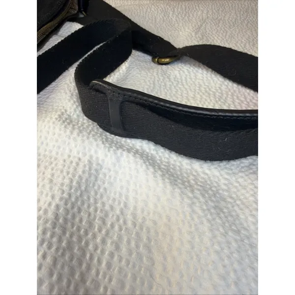 The Sak Iris Crossbody Bag Black Leather Pebbled Adjustable Strap Zippers Lined - Image 4