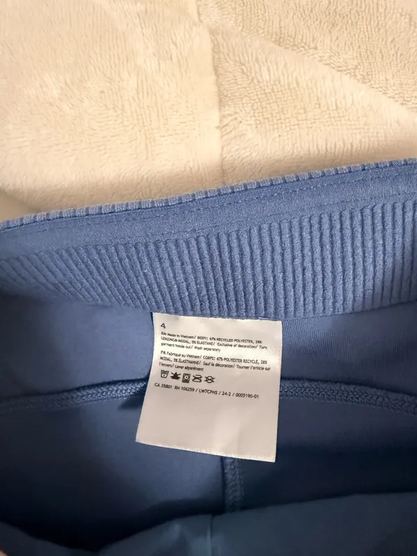 Lululemon Softstreme Shorts - Image 2