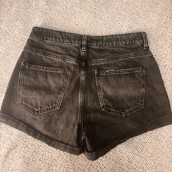 PacSun Washed Black High-Rise Denim‎ Shorts size 27 - Image 2