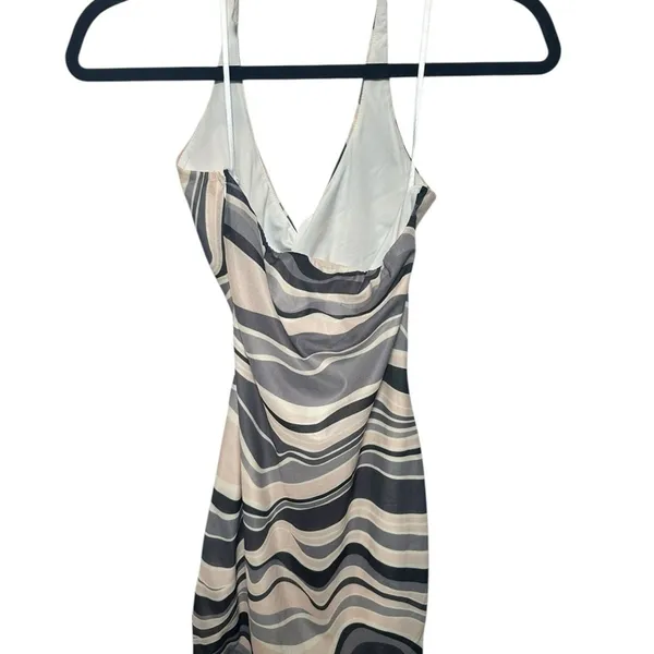 Princess Polly Wavy Abstract Halter Mini Dress Grey Pink Ruched V-Neck US 4 - Image 2