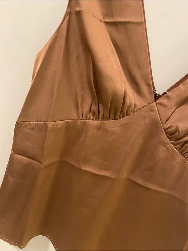 NWT - Petal & Pup Ivy Satin Tank Size Medium - Image 3