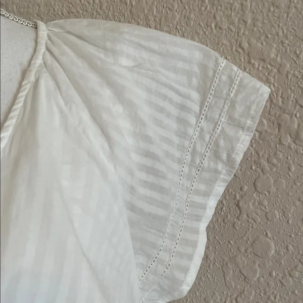 NWT White Cotton Flutter Sleeve Blouse Size XS - Image 3
