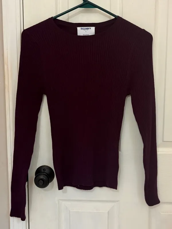 NWOT Old Navy So Soft Lite Ribbed Crewneck Sweater in Plum Paradise - Image 3