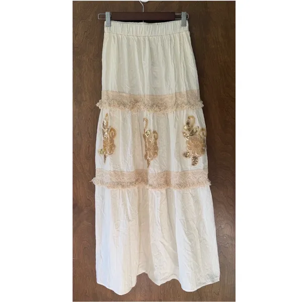 Boutique Embroidered Sz L Gold Floral Sequin Tiered Maxi Skirt Womens Beachy Gauzy Boho - Image 5