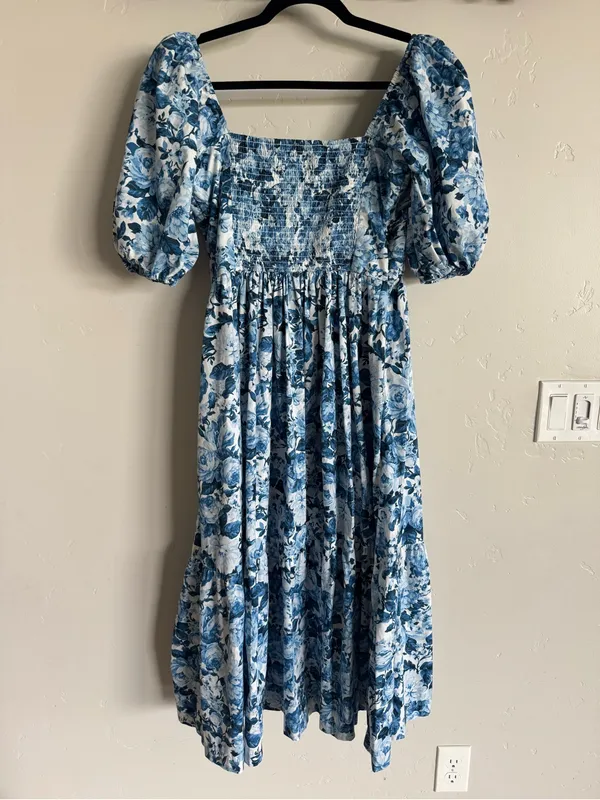 Abercrombie & Fitch Emerson Blue Floral Midi Dress blue floral size medium - Image 10