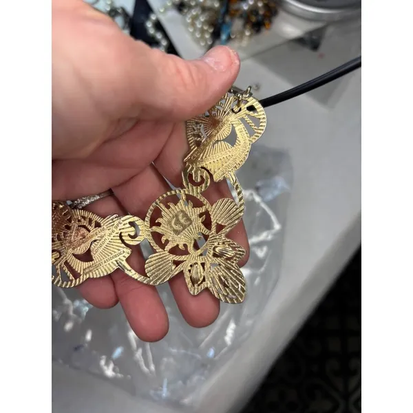 Disney Rapunzel Vintage-Inspired set of 2 missing beads - Golden Floral Necklace - Image 5