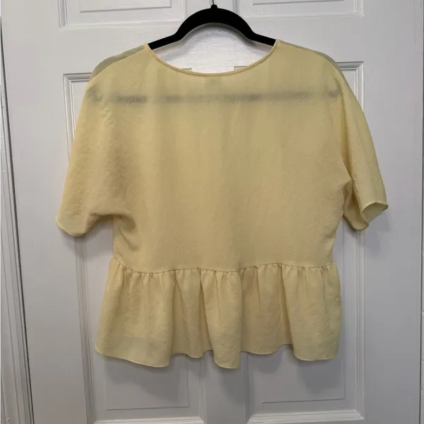Wilfred Aritzia Butter Yellow Peplum Blouse‎ Textured Flowy Top Size XXS - Image 5