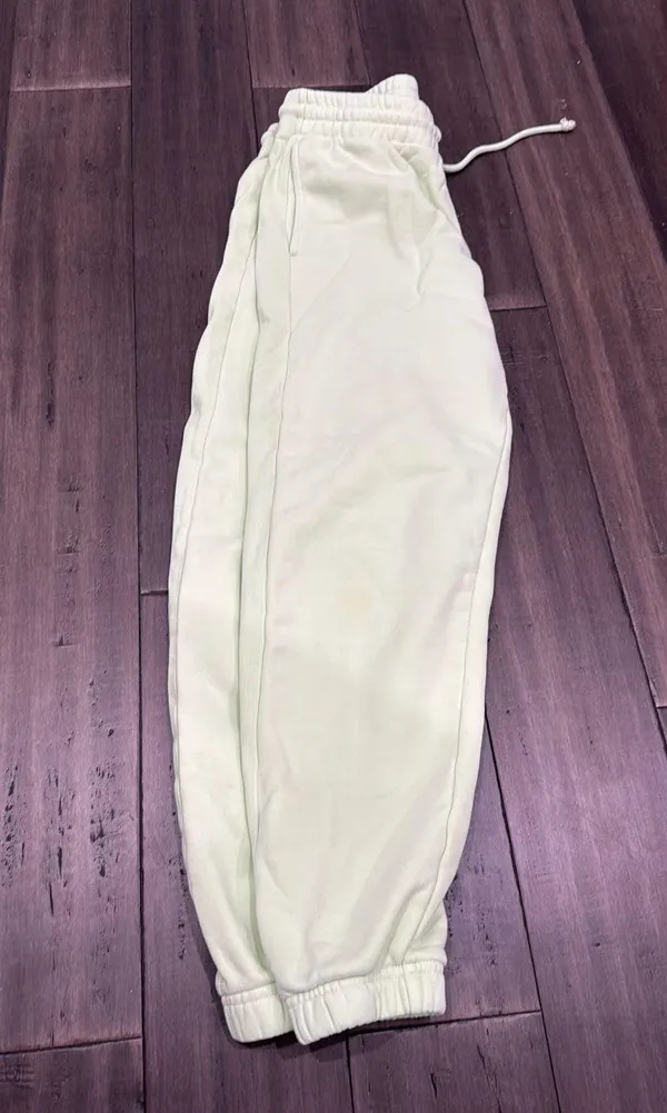 Aritzia TNA Cozy af Sweat Pants - Image 4