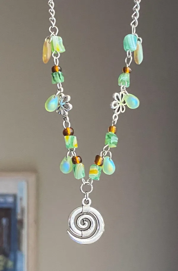 Handmade quality glass beads & flower fairy boho cottage whimsical dangle earrings & necklace set💐🍃 - Image 6