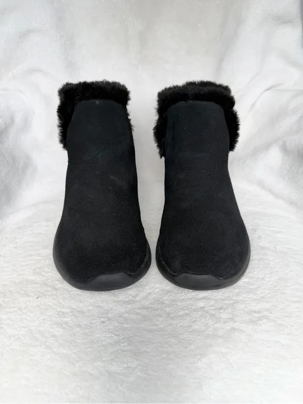 Skechers Boots Womens 9.5 On the Go Joy Bundle Up Winter Bootie 14610 Black Sued - Image 4
