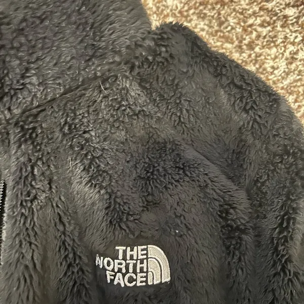 black north face fuzzy jacket - Image 2