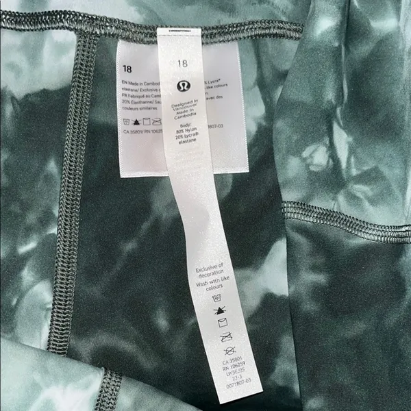 Lululemon Athletica Green and Gray Leggings - Image 2