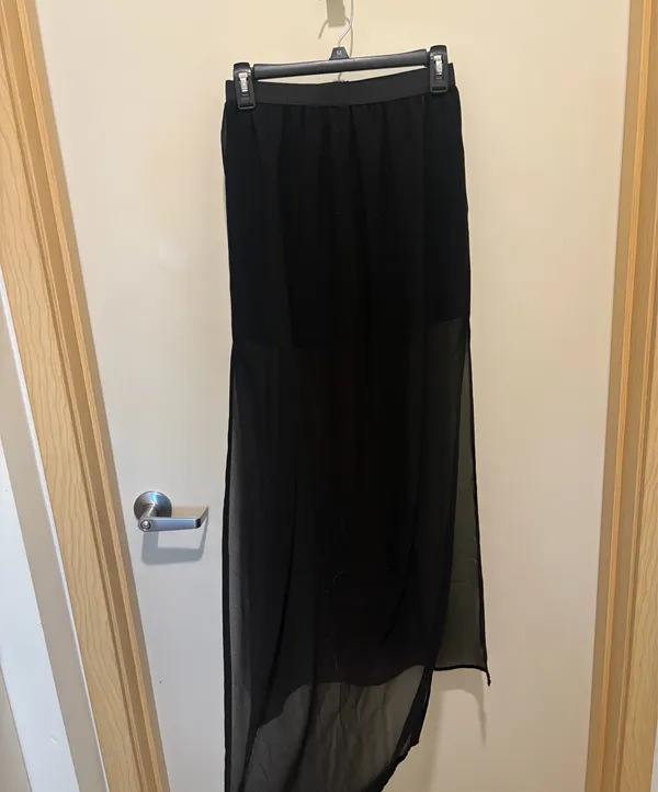 Black maxi skirt - Image 2