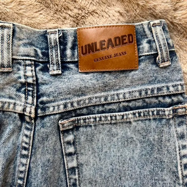 Vintage High Waisted Jeans - Image 4