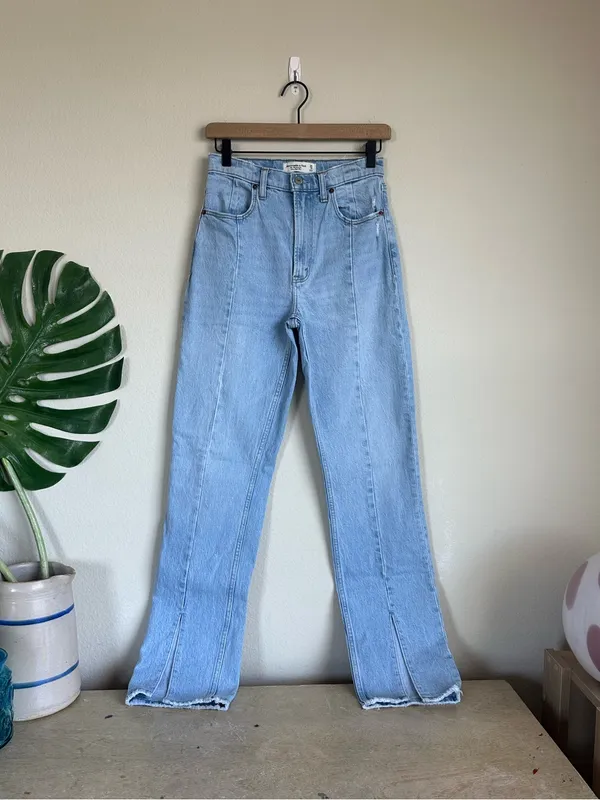 Abercrombie & Fitch The 90’s Straight Ultra High Rise Split Hem Jeans - Image 2