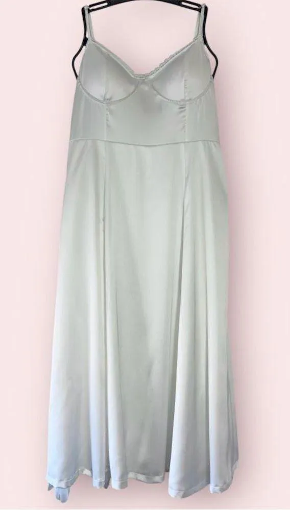 White / Ivory Tulle Midi Tea Length Dress - Image 4