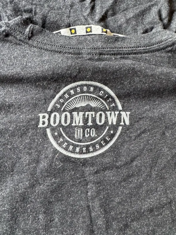 Tennessee Music Graphic Tee - Black & Yellow - Image 2