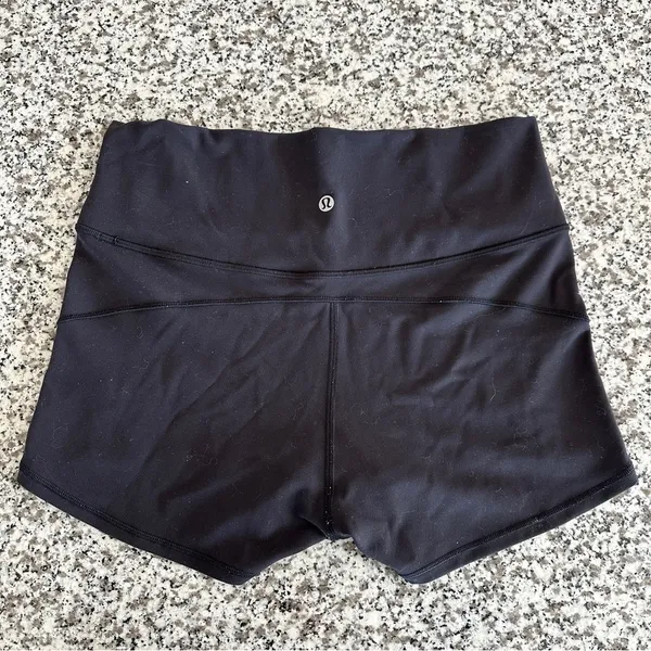 LULULEMON In Movement Short Everlux 2.5" in Black Sz. 10 - Image 11