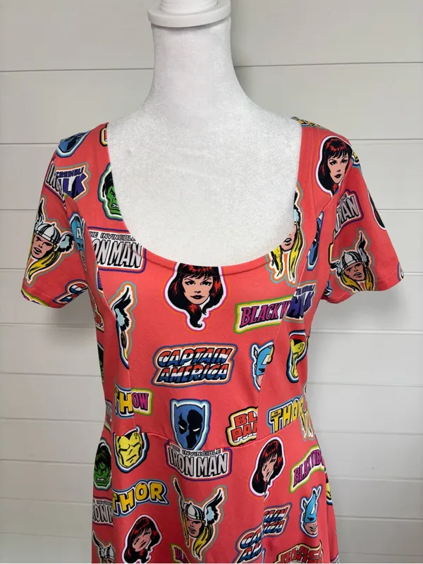 Marvel Avengers Coral Graphic Superhero Scoop Neck Dress Size L Comic Print - Image 2