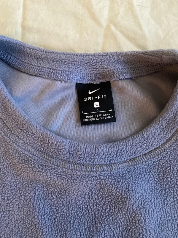 Nike Dri-Fit Cropped Sweatshirt - Image 2