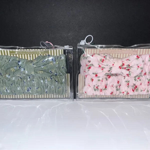 NWT Floral Self Care Spa Set Headband Wristbands Gift Set - Image 2
