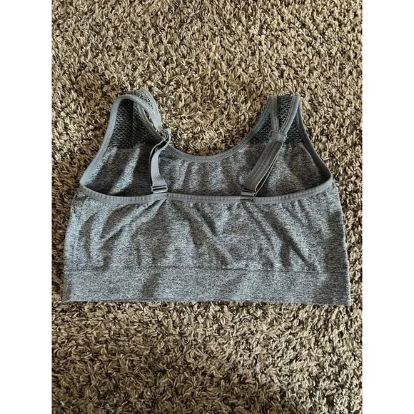Nautica Women's Gray‎ Sports Bra size large - Image 5