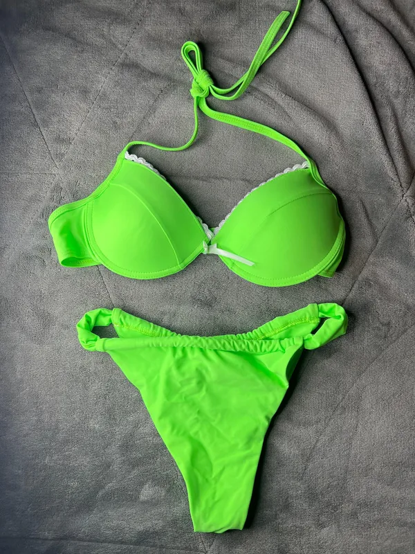 Bikini Set Green - Image 2