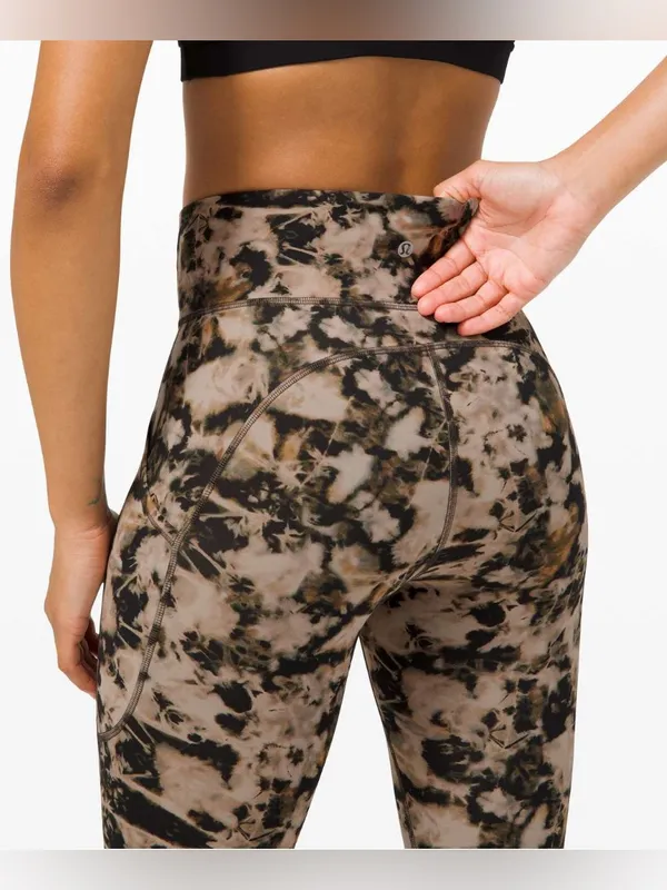Lululemon Invigorate High Rise Tight 25" Size 4 - Image 2