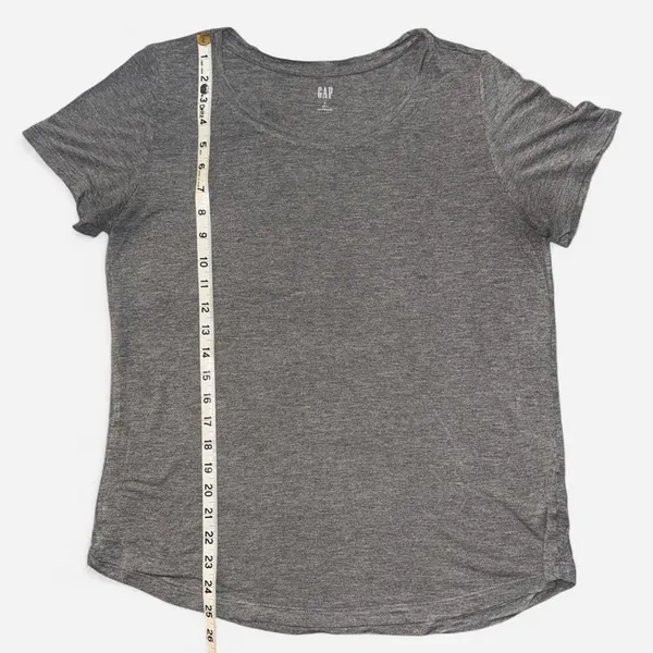 Heather Gray Gap short sleeve baby tee, size women’s large - Image 4