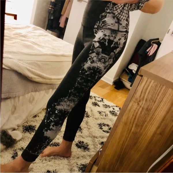 ALO YOGA High-Waist Airbrush Legging XS Dark Krystal Black - Image 4