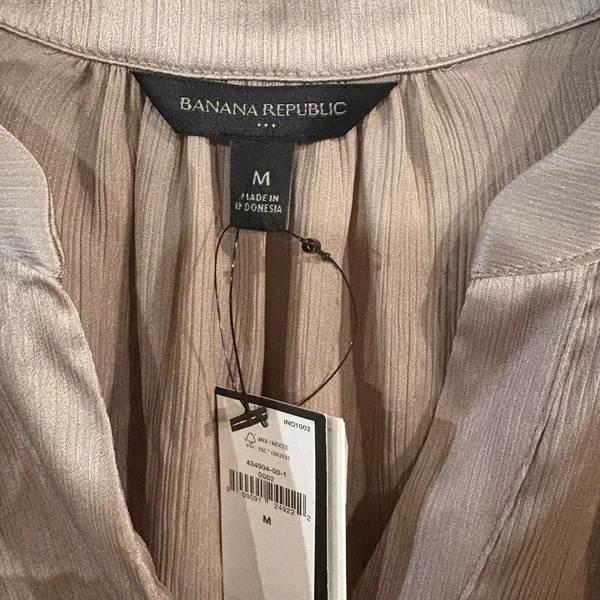 Banana republic gold satin blouse - Image 2