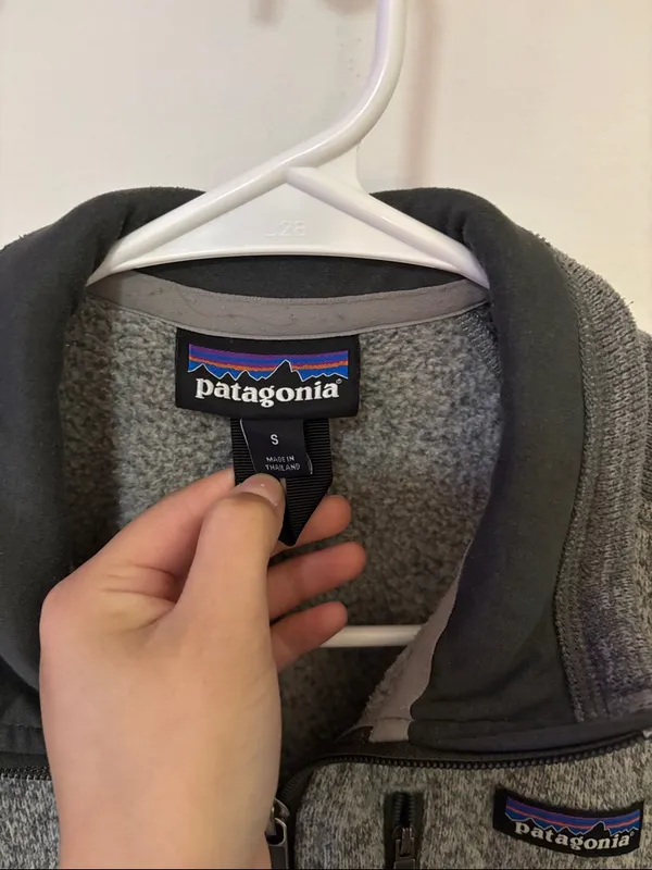 Patagonia unisex Heather Gray Half-Zip Fleece Pullover - Image 2