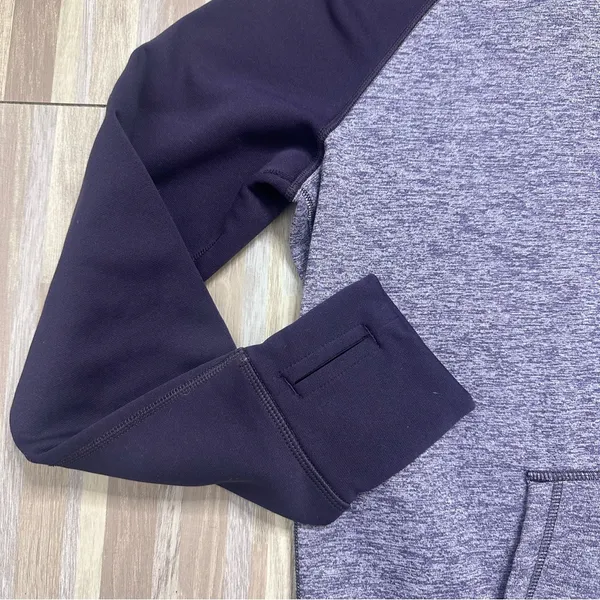 Nike Women's Deep Purple Therma-Fit Hoodie with Front Pouch Size Large - Image 2