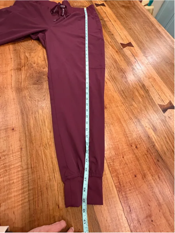 Med Couture Peaches Jogger Scrub Pants Womens L Large Wine Maroon Cargo Pockets - Image 9