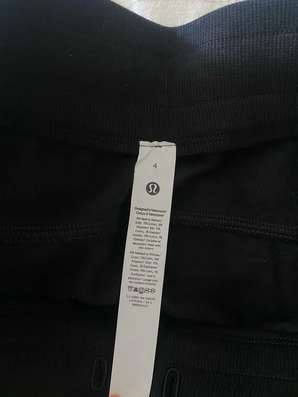 Lululemon Scuba Shorts High-Rise 5" - Image 3