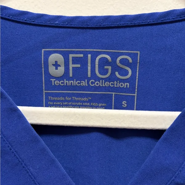Figs Casma Three Pocket Top Sapphire Size Small - Image 3