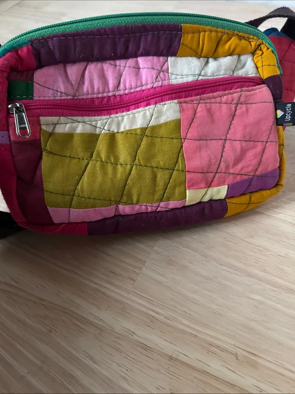 Upcyclie Colorblock Quilted Patchwork Crossbody Belt Bag - Image 7