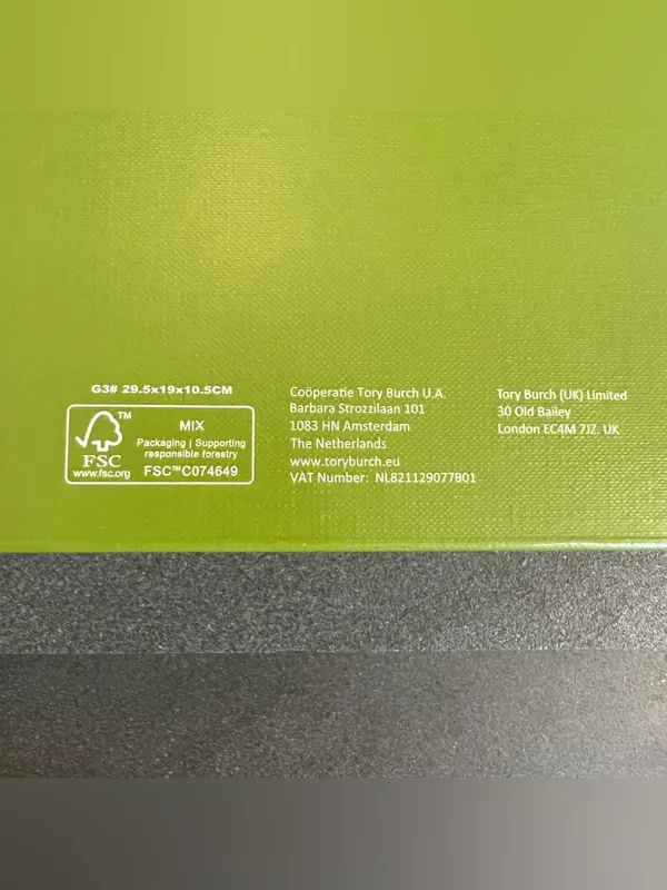 Tory Burch Signature Green Shoebox & Matching Dust Bag Set - Image 8