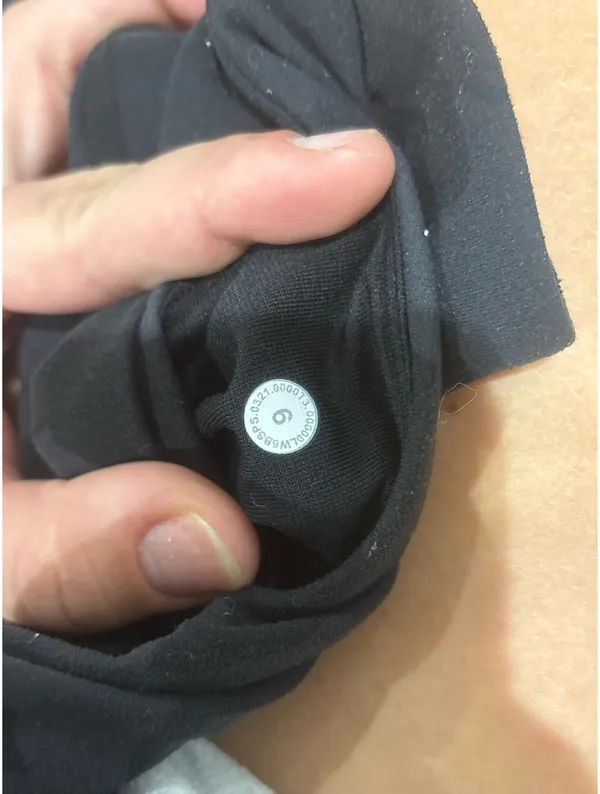 Lululemon Align Jogger Crop - Image 4