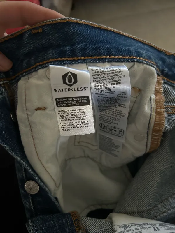 Levi’s Shorts 501 - Image 4