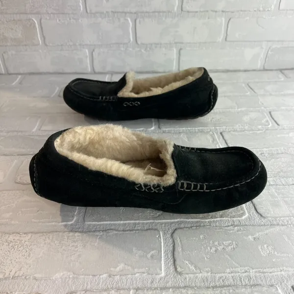 UGG‎ Ansley Moc Slippers Womens 9 Black Suede Sheepskin Slip On Cozy Loafer - Image 14