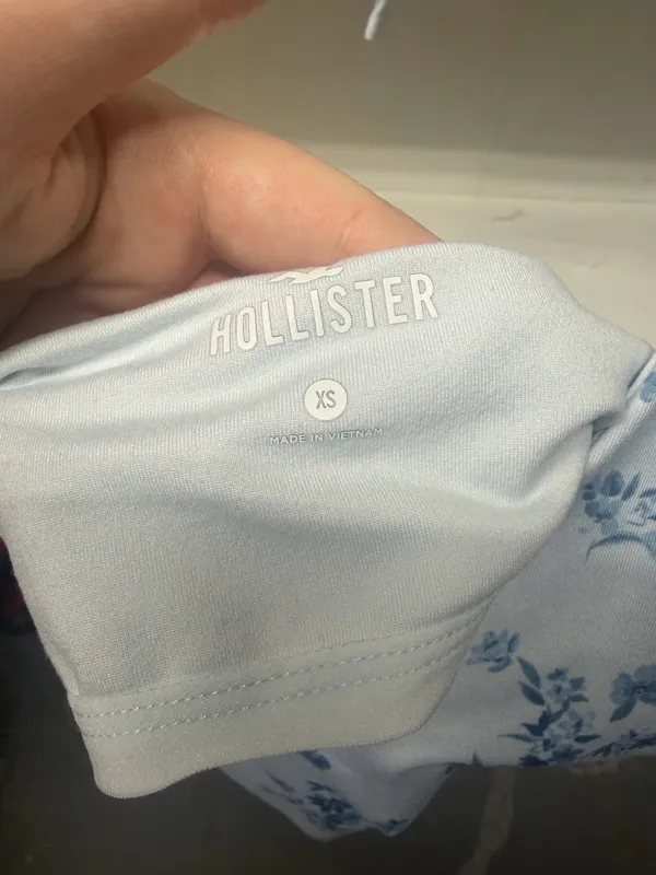 Hollister Floral Top Tank Halter - Image 3