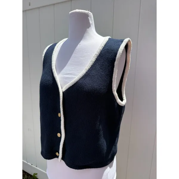 Abercrombie & Fitch Mara Button-Up Sweater Vest in Navy Size XL - Image 4