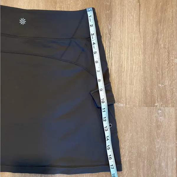 Athleta Oasis Cargo Skort - Image 6